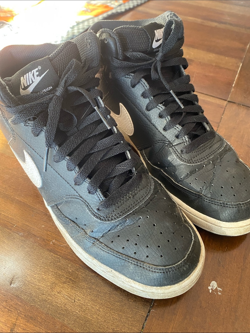 Nike Men’s Court Vision Mid Next Nature Mens size 8
